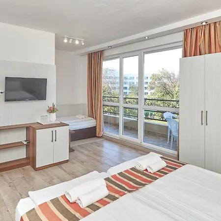 Relax Larrisa Apartment *